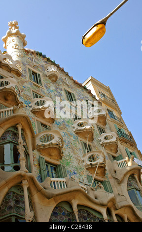 Casa Batllo in viale Paseo de Gracia di Barcellona, Spagna Foto Stock