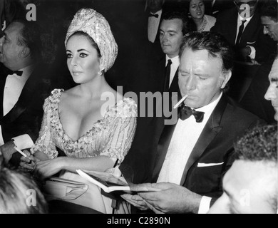 Attori Liz Taylor e Richard Burton a award visualizza Foto Stock