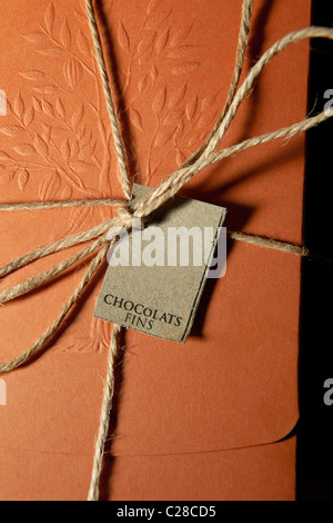 Etichetta di cioccolato e confezione regalo con etichetta vuota. Foto Stock