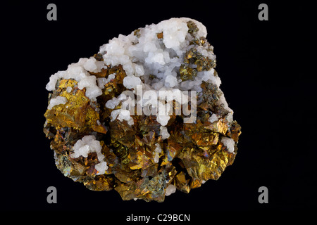 Calcopirite (Oro) - Herja - Romania - i principali minerali di rame - rame solfuro di ferro - importanti minerali economiche Foto Stock