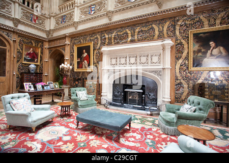 Il Salone sala d'ingresso, Highclere Castle, casa di Lord e Lady Carnarvon, Newbury, Berkshire, Inghilterra, Regno Unito. Foto:Jeff Gilbert Foto Stock