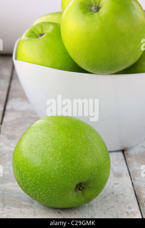 Verde ed elegante le mele Granny Smith Foto Stock
