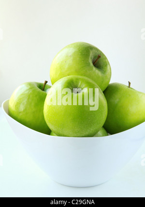 Verde ed elegante le mele Granny Smith Foto Stock