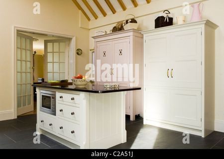 Cucina interno progettato e montato da Robinson & Cornish Foto Stock