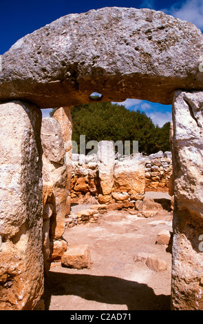 Talaiotico sito archeologico di Torre d en Gaumes vicino a Alaior menorca Spagna isole baleari Foto Stock