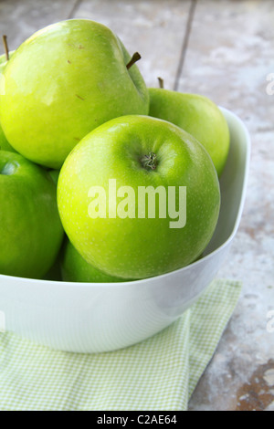 Verde ed elegante le mele Granny Smith Foto Stock