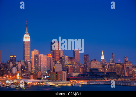 Empire State Building in Midtown skyline di New York Foto Stock