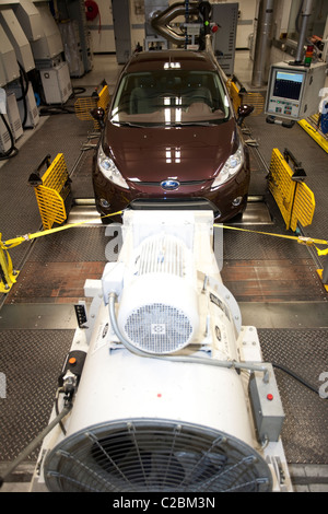 Ford Dagenham Ford Fiesta le emissioni di CO2 Test. Foto:Jeff Gilbert Foto Stock