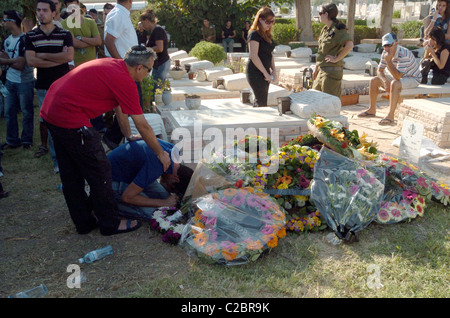 Giovedì 17 Agosto 2006 Kiryat Shmona Nord Israele l'ultimo soldato di Israele per essere ucciso dai Hezballah in Libano è beraed Foto Stock