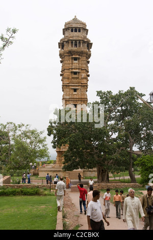 Vijay Stambh, la vittoria torre a Chittorgarh,un secolo XII fort nel sud del Rajasthan, India. Foto Stock