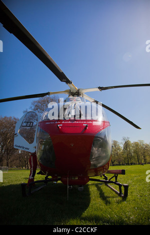 Herts Air Ambulance in Hyde Park, London, Regno Unito Foto Stock