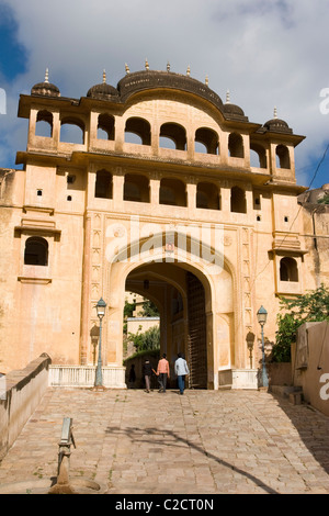 Samode Palace, a 600 anni di vecchio palazzo 40 km a nord di Jaipur, ora un hotel di eredità nel Rajasthan, India Foto Stock