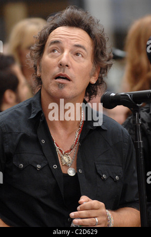 Bruce Springsteen Bruce Springsteen e la E Street Band di eseguire sul NBC 'La Mostra Oggi 2007 Toyota serie di concerti presso Foto Stock