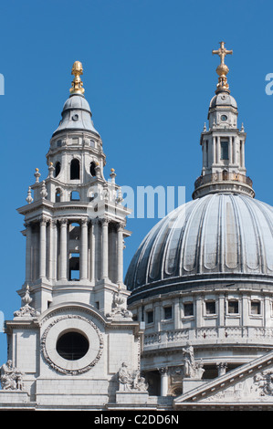 St Pauls Cathedral da vicino. Londra. In Inghilterra. Foto Stock