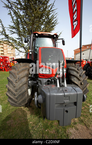 Mostra di macchinari per l'agricoltura. A Mollerussa. La Catalogna. LLeida, Spagna. Foto Stock