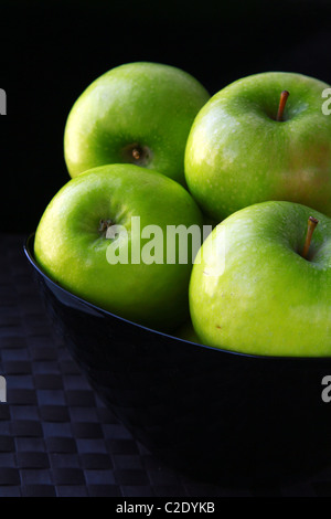 Verde ed elegante le mele Granny Smith Foto Stock