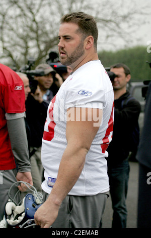 Shaun O'Hara New York Giants treno al Chelsea Football Club's training facility a Cobham, Surrey prima di New York Foto Stock