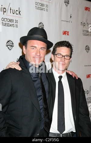 Julian McMahon e Dylan Walsh/Nip tuck Stagione 5 Screening Premiere detenute al Paramount Theatre Hollywood, California - Foto Stock