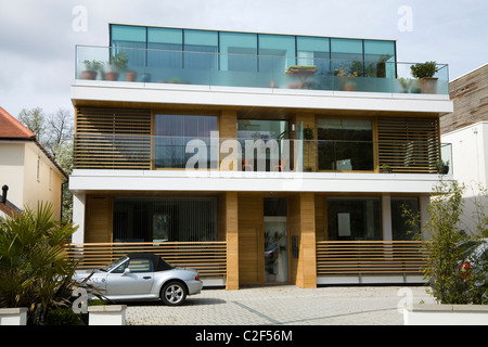 Casa residenziale / Case / lusso nuova build flat / appartamenti / appartamento in costosi blocco di appartamenti privati. Twickenham. Regno Unito. Foto Stock