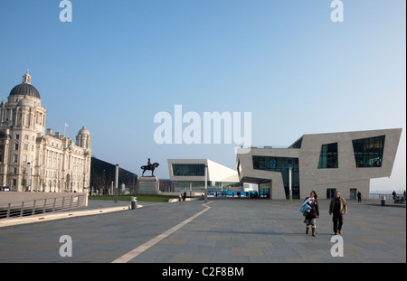 Pier Head, Liverpool, in Inghilterra Foto Stock