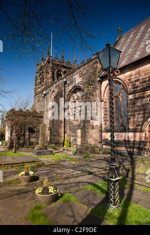 Regno Unito, Inghilterra, Staffordshire, porri, centro città, Chiesa parrocchiale di Sant'Edoardo il Confessore Foto Stock