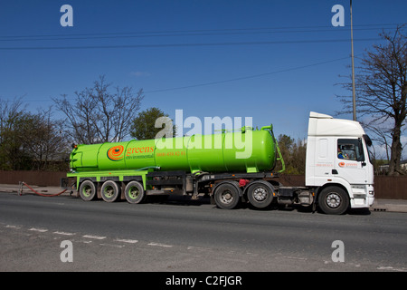 Verdi ambientale, artico di funzionamento, autocisterne rigide a vuoto, camion di gestione ambientale di Pump-out & camion di riciclaggio Foden camion, Fleetwood, , il gruppo Foto Stock