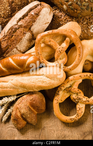 Varietà di freschi prodotti da forno - dettaglio Foto Stock