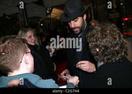 Sacha Baron Cohen Premiere mondiale di 'Sweeney Todd: Il barbiere demonio di Fleet Street' al Teatro Ziegfeld - Arrivi New York Foto Stock