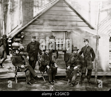 Stazione di Brandy, Va. Gen. Rufus Ingalls e personale, Chief Quartermaster, e ufficiali, esercito del Potomac sede Foto Stock