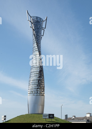 Lo spirito sportivo scultura adiacente a Bolton Wanderer's Reebok Stadium di Horwich, Bolton, Lancashire Foto Stock