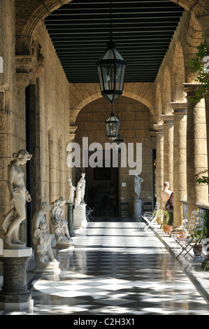 L'Avana. Cuba. Museo de la Ciudad, nel Palacio de los Capitanes Generales sulla Plaza de Armas, la Habana Vieja / Avana Vecchia. Foto Stock