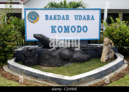 Aeroporto di Komodo, vicino alla città di Labuan Bajo sull isola di Flores, Indonesia, Marzo 2011 Foto Stock