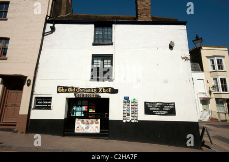 Il vecchio negozio di curiosità broadstairs Kent REGNO UNITO Foto Stock
