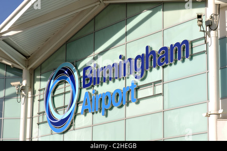 Dall'Aeroporto di Birmingham logo e nome dell'edificio del terminal, England, Regno Unito Foto Stock