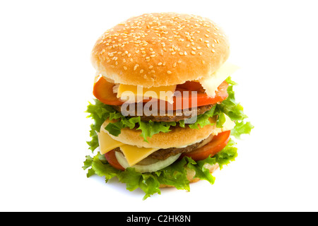 Doppio hamburger con formaggio isolato su bianco Foto Stock