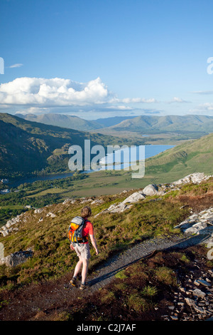 Arrampicata Hilker Diamond Hill, in dodici Ben montagne. Parco Nazionale del Connemara, Letterfrack, nella contea di Galway, Irlanda. Foto Stock