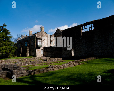 I giardini e le rovine di Whalley Abbey, Whalley, Clitheroe, Lancashire, Inghilterra, Regno Unito. Foto Stock