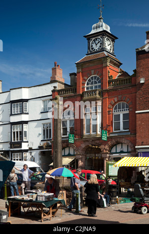 Regno Unito, Inghilterra, Staffordshire, porri, centro città, grado 2 elencati xv secolo croce nel luogo di mercato Foto Stock