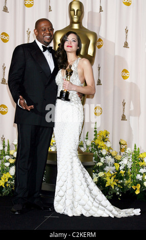 Marion Cotillard e Forest Whitaker l ottantesimo annuale di Academy Awards (Oscar) - Sala Stampa di Los Angeles, California - 24.02.08 Foto Stock