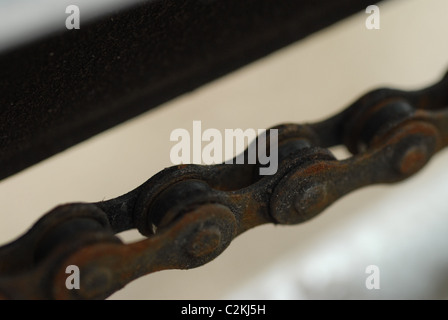 Rusty catena della bicicletta. Foto Stock