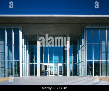 Il Museo di Arte Moderna di Fort Worth, Texas (2002) dall'entrata esterna . Foto Stock