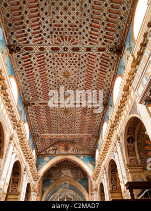 Stile mudéjar del tetto della chiesa di Santo Domingo, Quito Ecuador Foto Stock