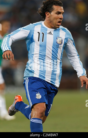 Carlos Tevez di Argentina in azione durante una Coppa del Mondo FIFA 2010 round di 16 match contro il Messico Giugno 27, 2010. Foto Stock