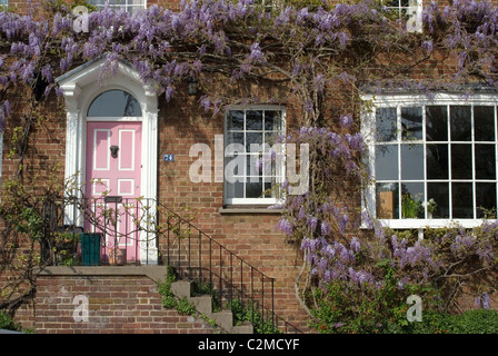 Casa con il glicine, Kew, Londra Foto Stock