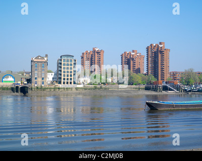 Ottagono sviluppi Ltd Chelsea Wharf, a Chelsea, Londra. La nuova build blocco di appartamenti a Chelsea Foto Stock