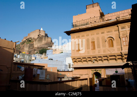 Il Singhvi Haveli, Jodhpur, Rajasthan, India, è un anno 400 old town house e ora serve come un hotel modesto. Foto Stock