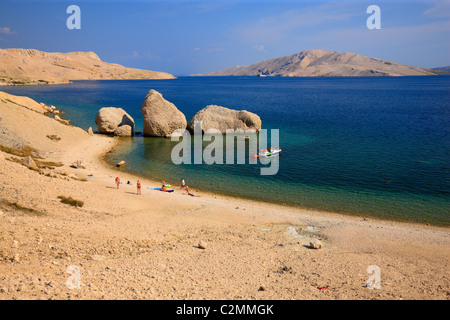 Spiaggia Vicino Metajna nell isola di Pag Foto Stock