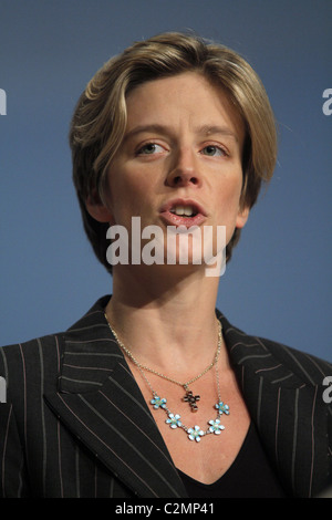 CHARLOTTE LESLIE MP partito conservatore BRISTOL NW 03 ottobre 2010 CPI BIRMINGHAM INGHILTERRA Foto Stock