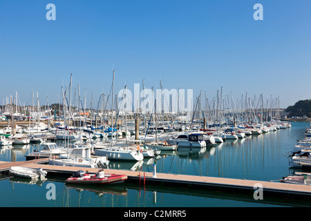 Marina porto di La Trinité-sur-Mer, Morbihan, in Bretagna, in Francia, in Europa Foto Stock