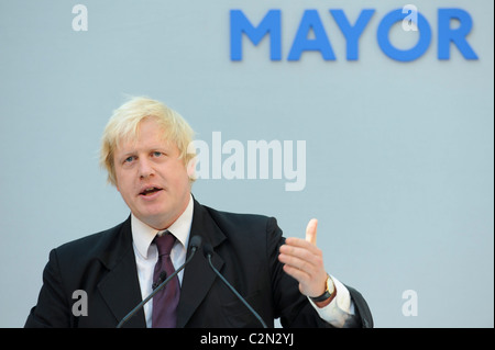 Boris Johnson partecipa a una conferenza che delinea londinese di reputazione economica presso la Royal Opera House di Londra, il 9 luglio 2009. Foto Stock